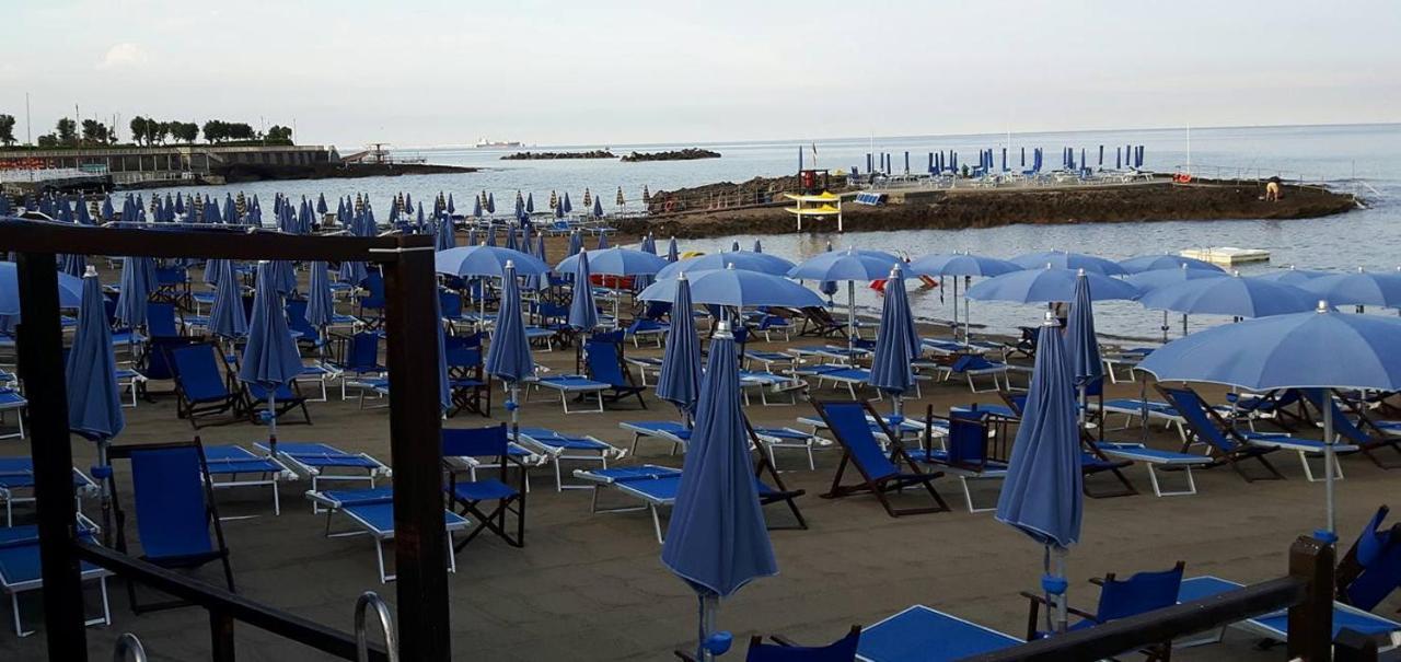 Piccolo Hotel Rosignano Solvay Exterior photo